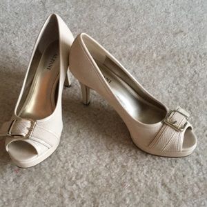 Alfani cream heels